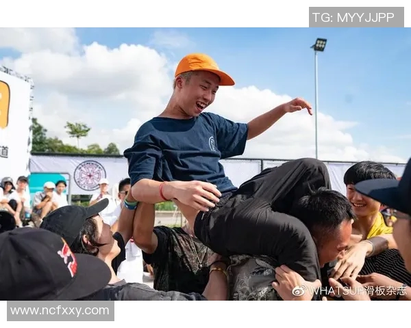 深圳滑板队在世界攀岩锦标赛中的拼搏历程与梦想追逐