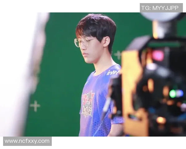 英雄联盟巨献：深入解析LNG战队背后的技术创新与战略布局