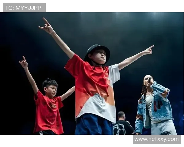 南京街舞队的整体压制现象解析与深度剖析街舞文化的影响与发展 南京街舞队的整体压制现象解析与深度剖析街舞文化的影响与发展