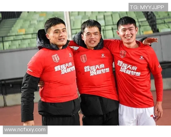 成都羽毛球队灵活性引发热议球员表现与战术调整成焦点讨论