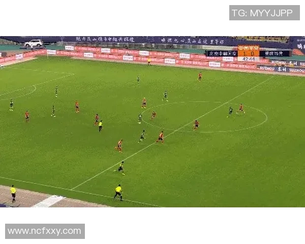 重庆飞盘队快攻革新之路探索与战术解析 重庆飞盘队快攻革新之路探索与战术解析