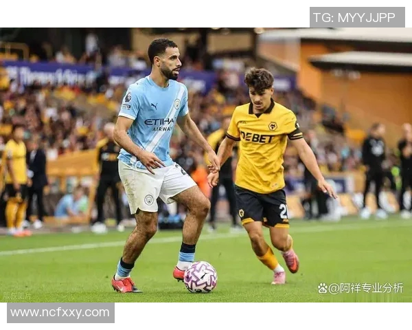 曼城与巴萨对决引发热议球迷期待精彩碰撞与战术较量