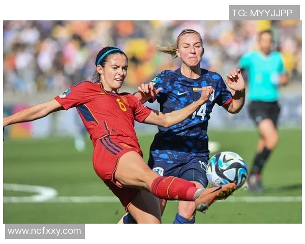 2014年世界杯决赛回顾：荷兰与西班牙的激烈对决与历史意义