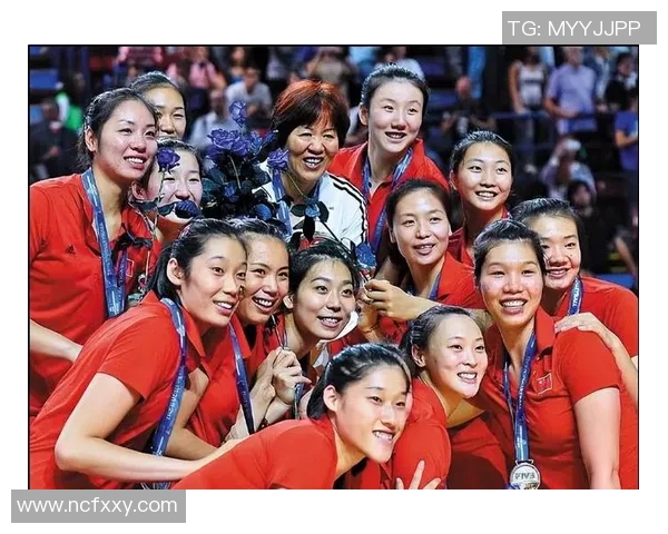 中国女排与意大利激战正酣赛场精彩瞬间回顾与分析