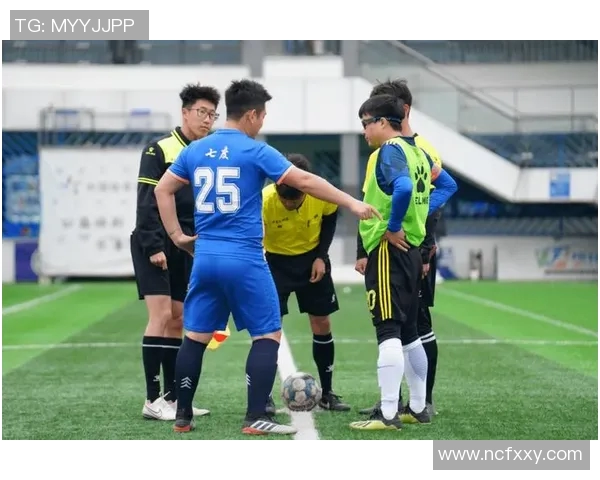 新英格兰队与白帽队激战正酣谁能在这场对决中笑到最后