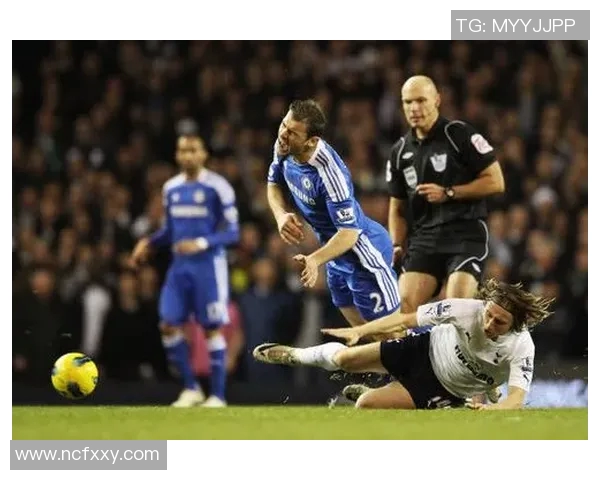 诺维奇与热刺精彩对决集锦回顾，重温激烈瞬间与精彩进球时刻